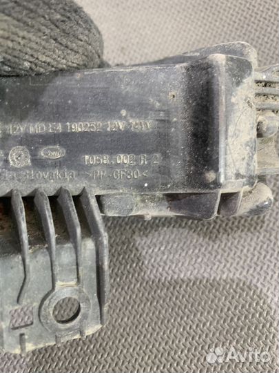 Фара противотуманная правая передняя Jaguar F-type