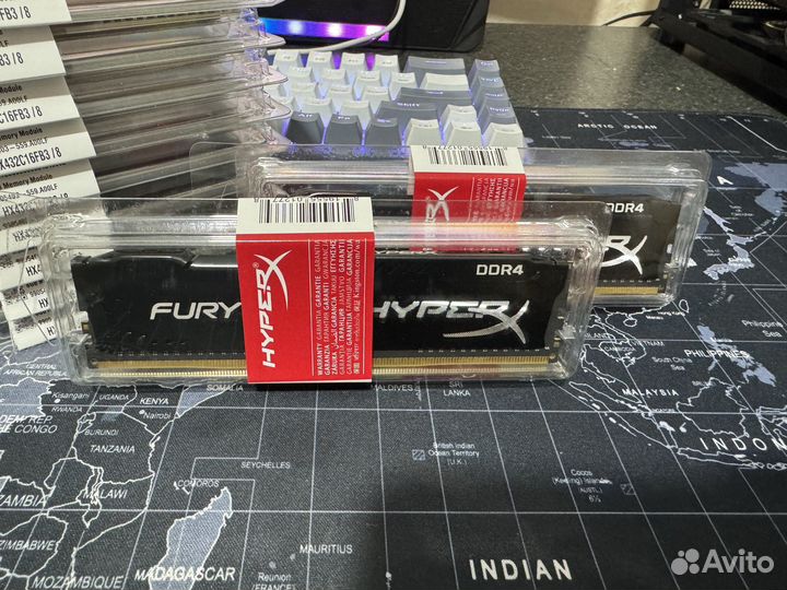 Оперативная память DDR4 16GB Kingston fury новая