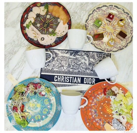 Тарелки блюда Christian Dior