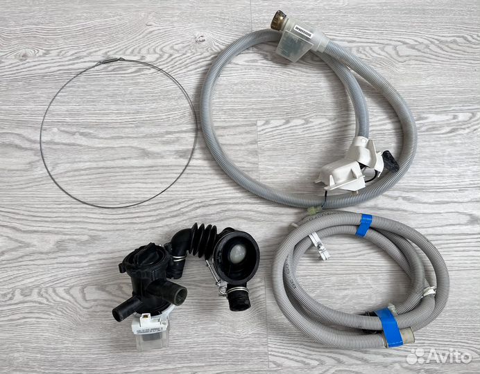 Запчасти от стиральной машины Siemens IQ300