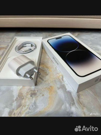 Зарядка на iPhone 20w