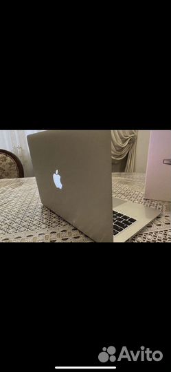 Macbook air 13 2018 8/256гб идеал