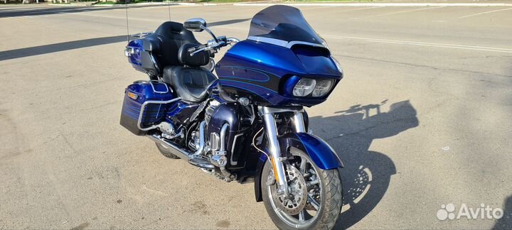 Harley davidson road glide CVO