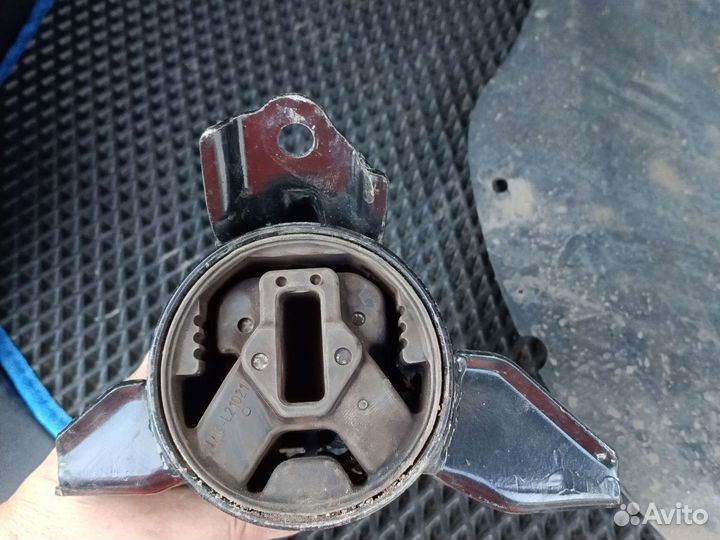 Подушка двс кпп джак s5 и hyundai