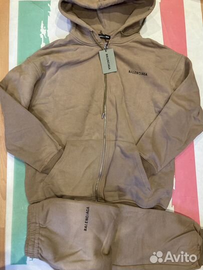 Спортивный костюм женский Balenciaga