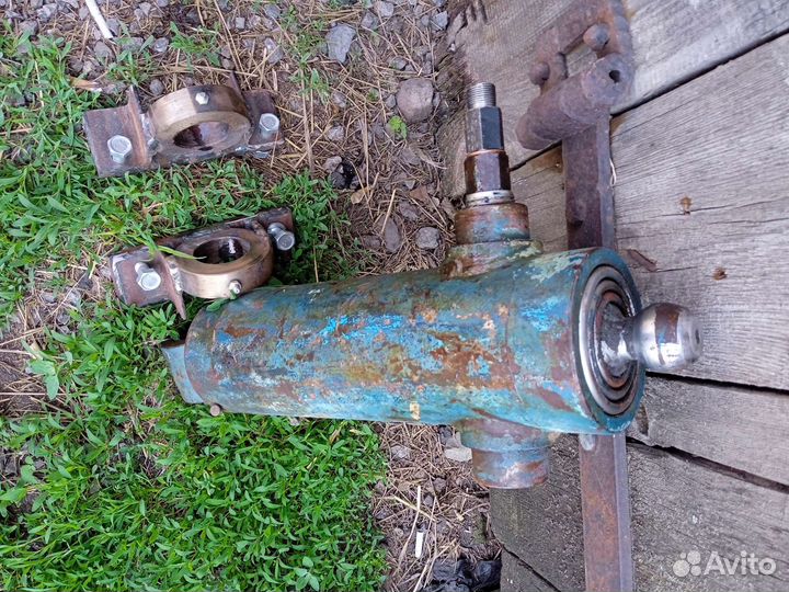 Самосвал газель