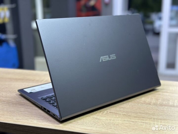Ноутбук Asus Ryzen 3-3/8gb/SSD 256gb/FullHD