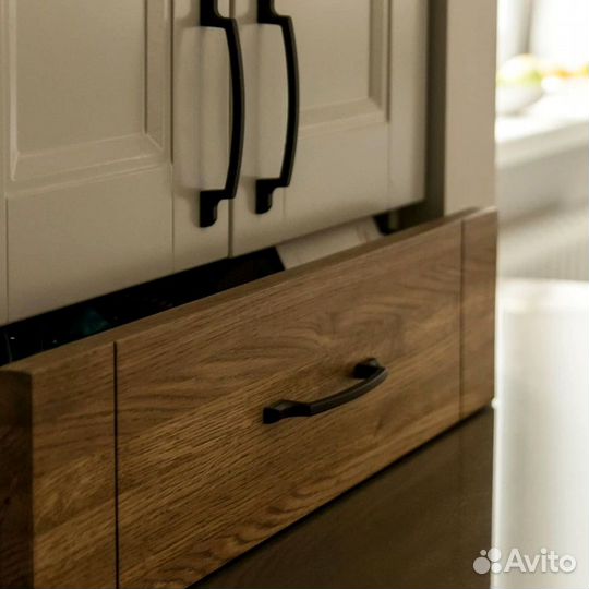 Кухня угловая на заказ.мдф фасады