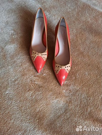 Туфли женские 36 размер италия Carlo Pazolini