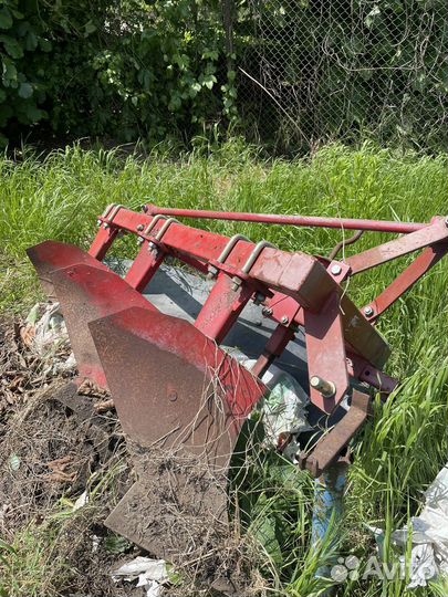 Плуг для трактора новый