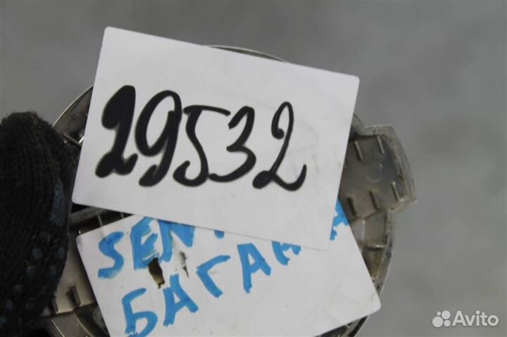 Эмблема двери багажника Nissan Sentra B17