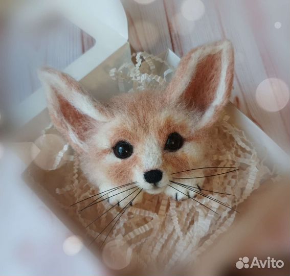 Брошь из шерсти валяние