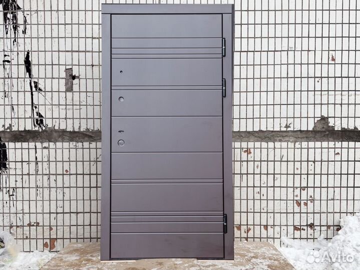 Дверь входная с накладкой Орегон-дуб Классика