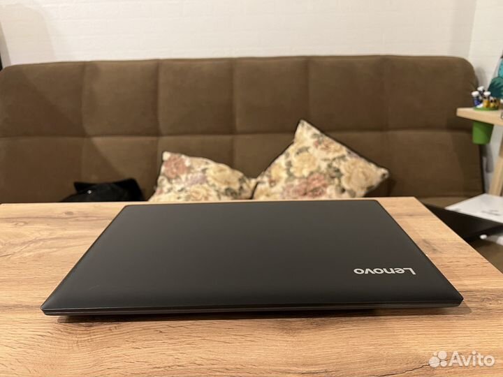 Ноутбук lenovo
