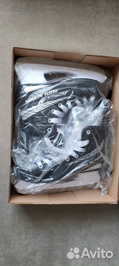 Коньки хоккейные