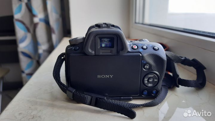 Зеркальный фотоаппарат Sony Alpha A33