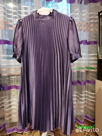 Продам платье 48 размер