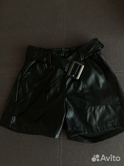 Кожаные шорты