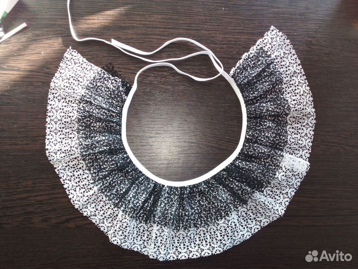 Кружевные манжеты на завязках