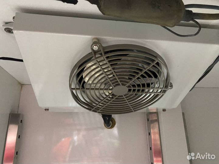 Холодильный шкаф Polair