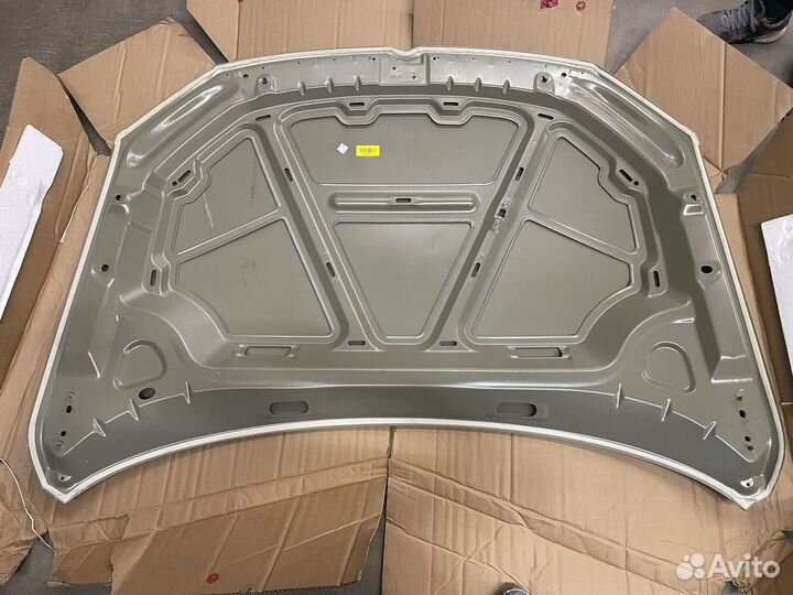 Volkswagen Jetta 6 капот