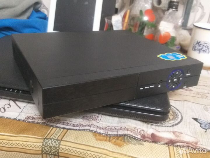 Квадратор видеонаблюдения AHD-6004