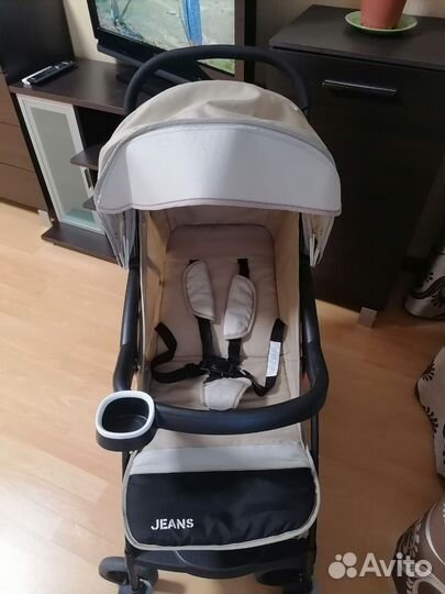 Прогулочная коляска