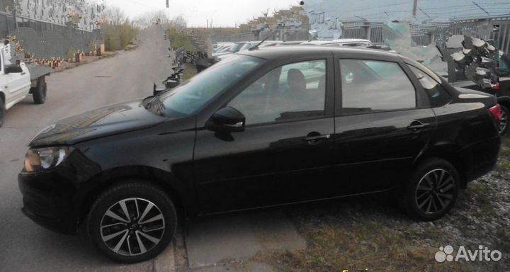 LADA Granta 1.6 МТ, 2023, 2 200 км