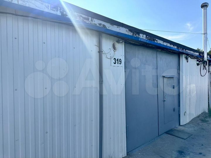 Гараж, > 30 м²