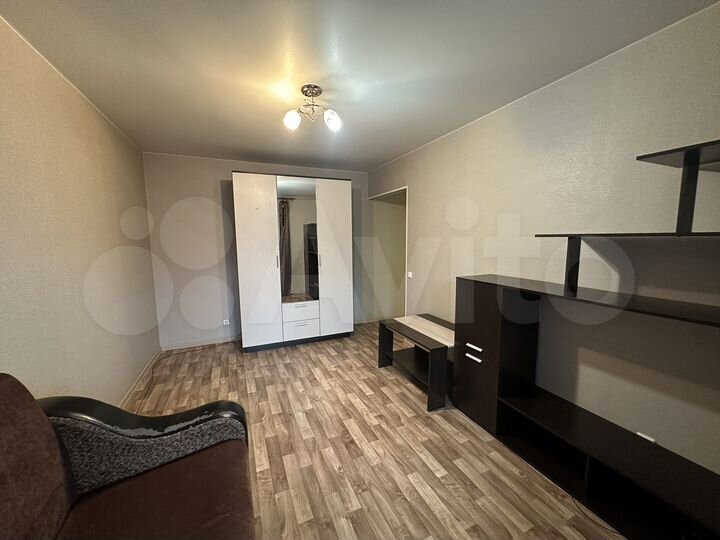 1-к. квартира, 33 м², 15/17 эт.