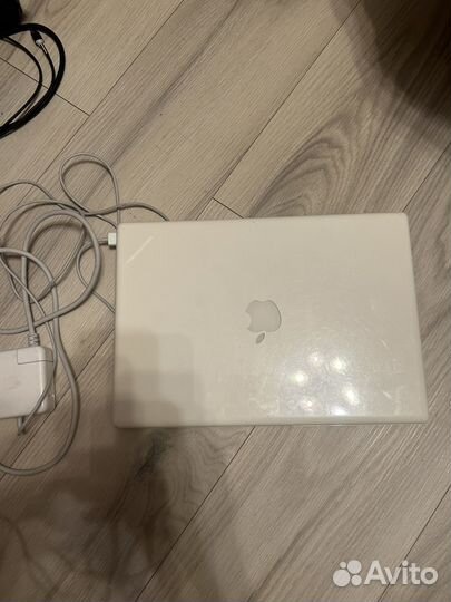 Ноутбук macbook 2007