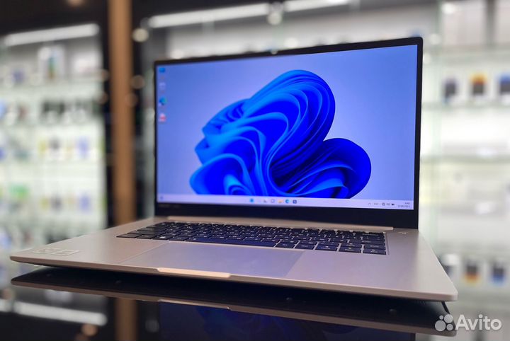 New Ноутбук Infinix 15 Сore i3-10g/DDR4-8Gb/SSD256