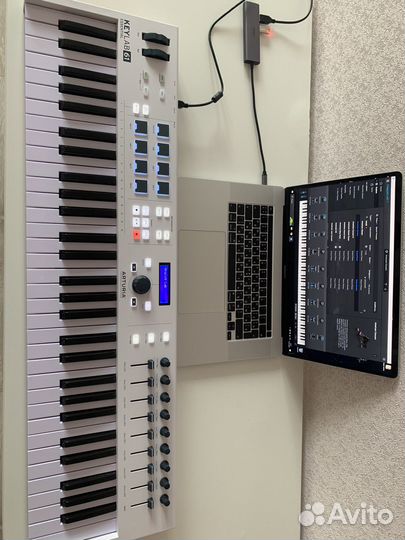 Midi клавиатура Arturia Keylab Essential 61