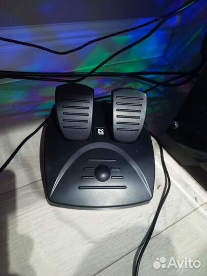 Игровой руль с педалями для пк