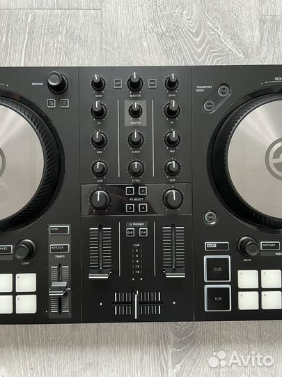 Dj-контроллер NI traktor kontrol S2 MK3