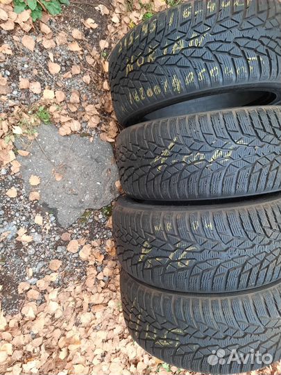 Nokian Tyres WR D4 215/45 R16 90H