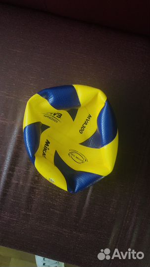 Волейбольные мячи Mikasa б/у