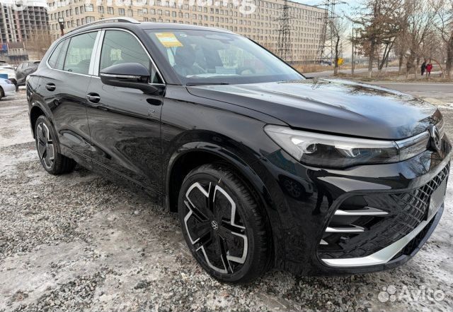 Volkswagen Tiguan L 2.0 AMT, 2024, 42 км