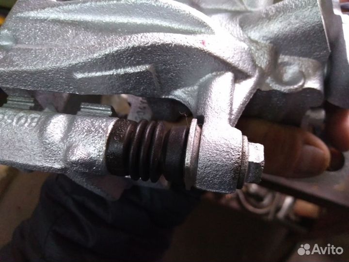 Задние суппорта на Ford