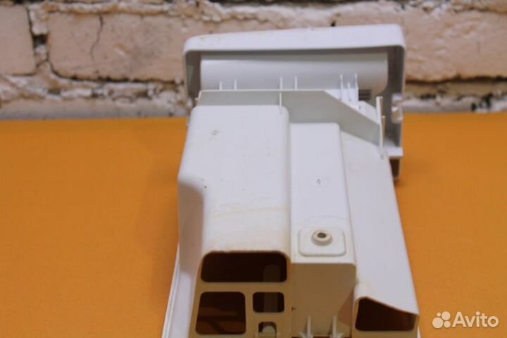 Порошкоприемник Whirlpool 480111100203 бу. 3410