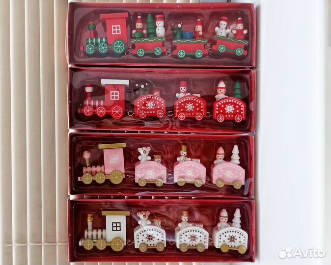 Новогодний деревянный паровоз поезд с вагонами