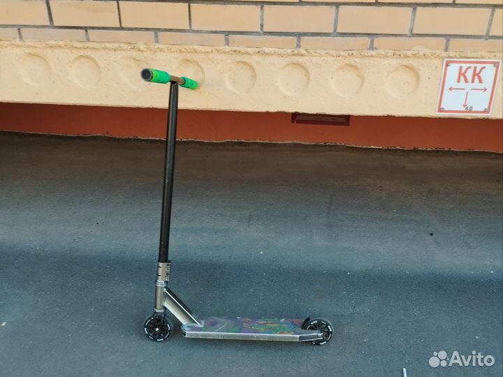 Трюковой Самокат б/у