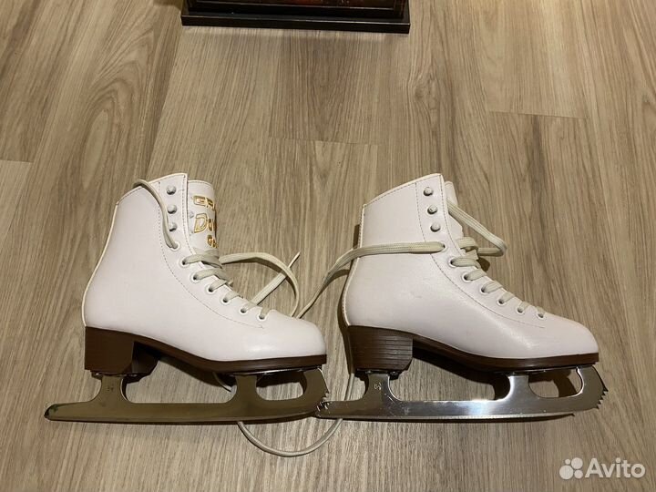 Коньки фигурные Graf Davos Gold 33 размер