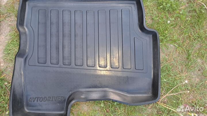 Полики на LADA xray