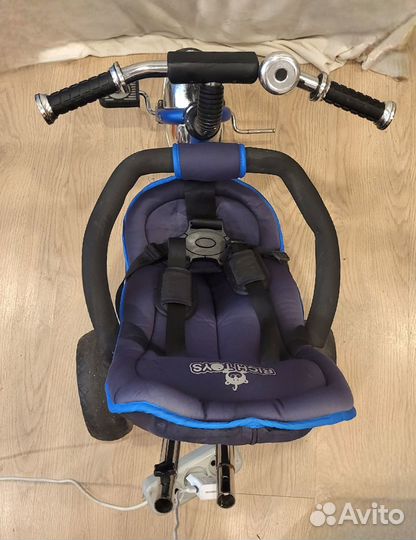 Детский трехколесный велосипед бу