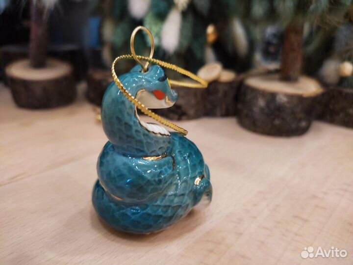 Елочная игрушка змея Фарфоровая мануфактура