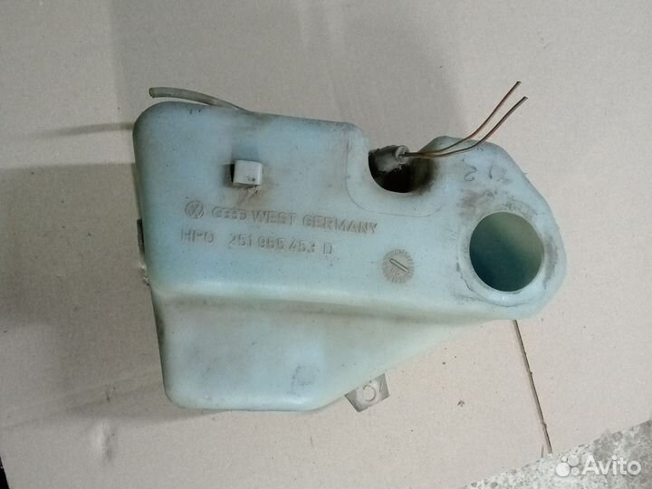 Бачок омывателя volkswagen transporter T2