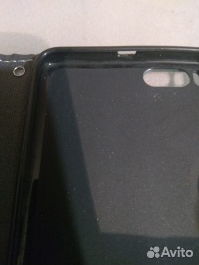 Чехол на сотовый телефон