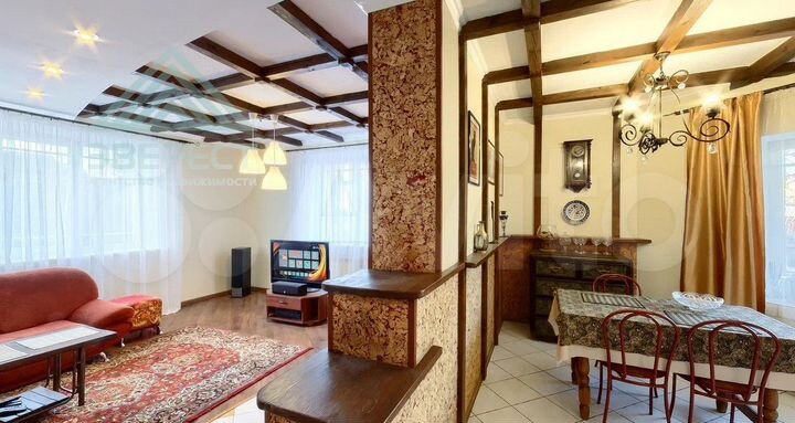 Коттедж 256,4 м² на участке 10 сот.