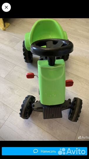 Детский трактор с педалями